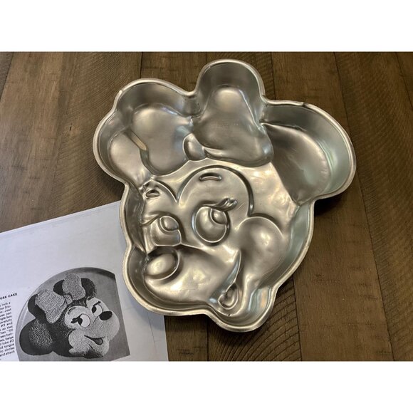 Wilton Disney Minnie Mouse Cake Pan # 515-809 Minnie Mouse Head Face Baking - Picture 3 of 3